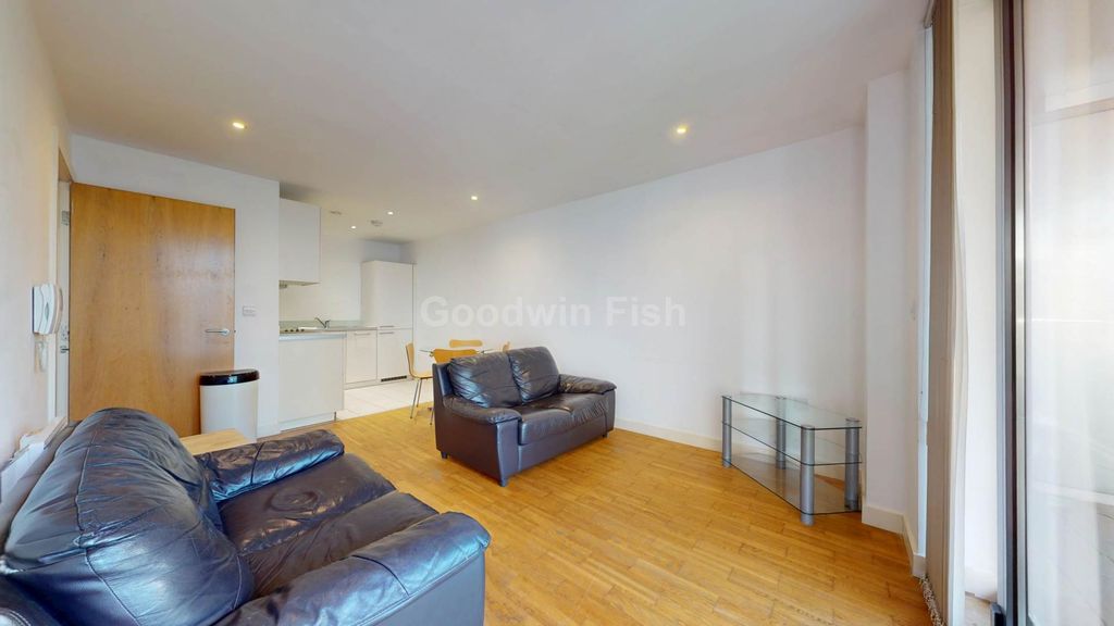 Property photo 3 of 11