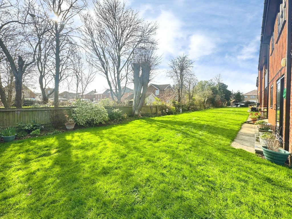 Property photo 1 of 10 Springfields