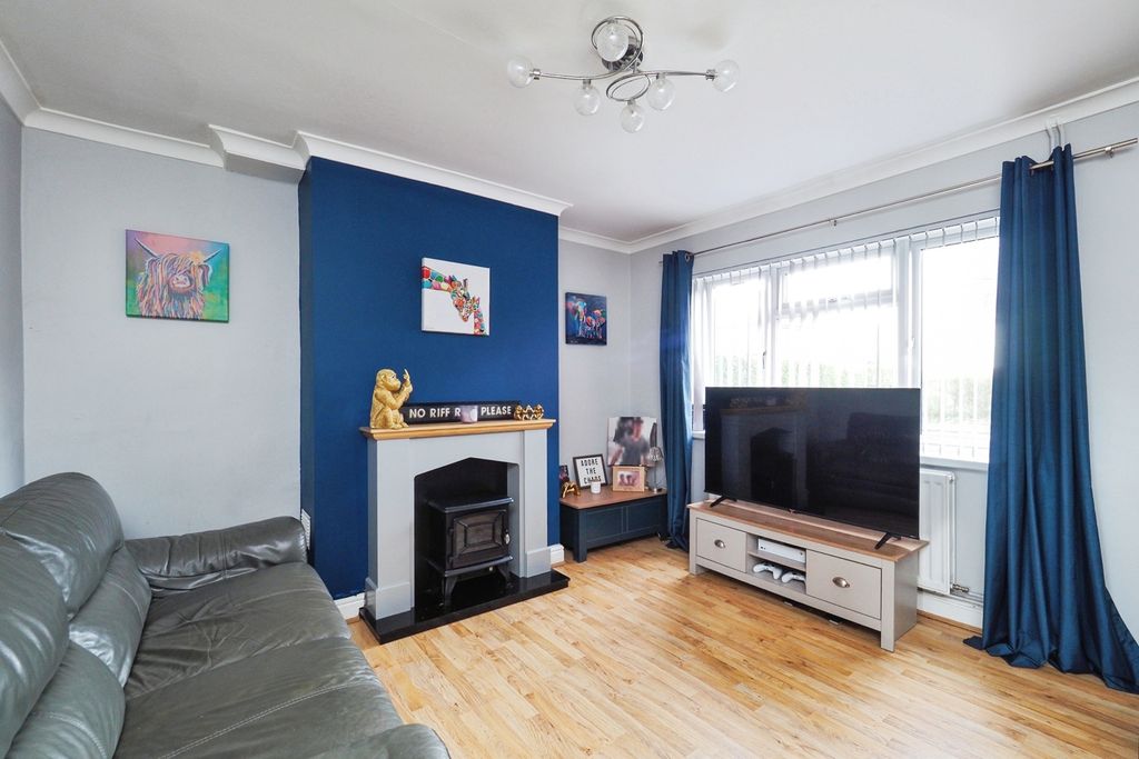 Property photo 3 of 21 Pbox-Img.Jpg