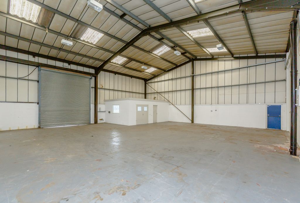 Property photo 1 of 8