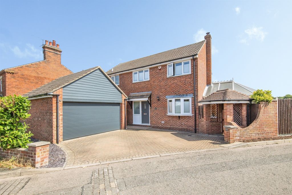 Property photo 1 of 33