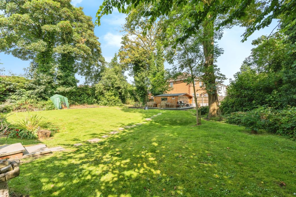 Property photo 2 of 15
