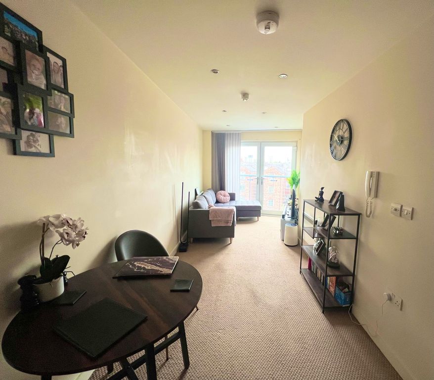 Property photo 1 of 6 1 Bedroom Unfurnished Flat For Rent