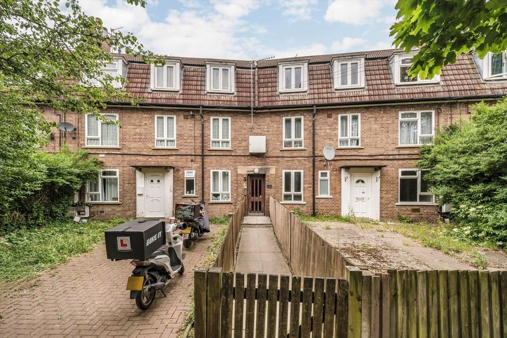 Property photo 1 of 5