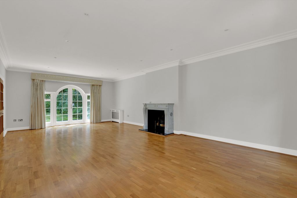 Property photo 3 of 15 Dsc05354