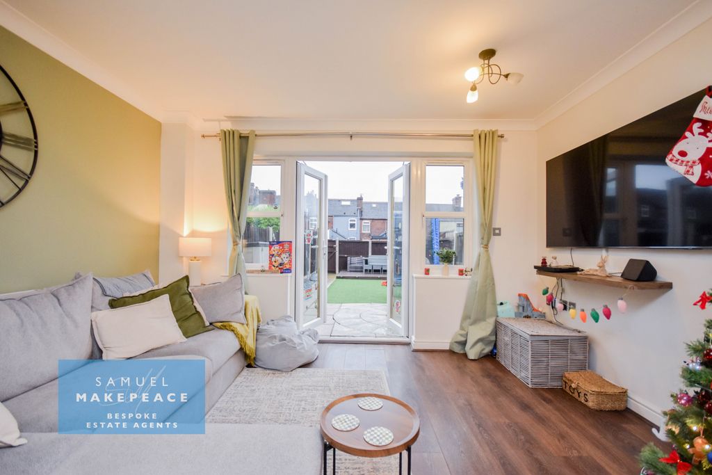 Property photo 2 of 28 Gallery