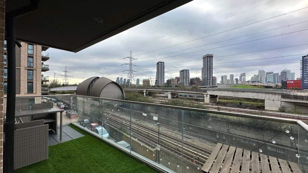 Property photo 2 of 13 Picture No. 03