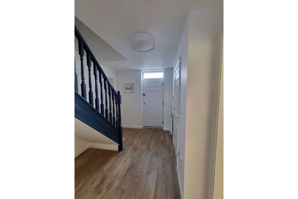 Property photo 2 of 24 Hall