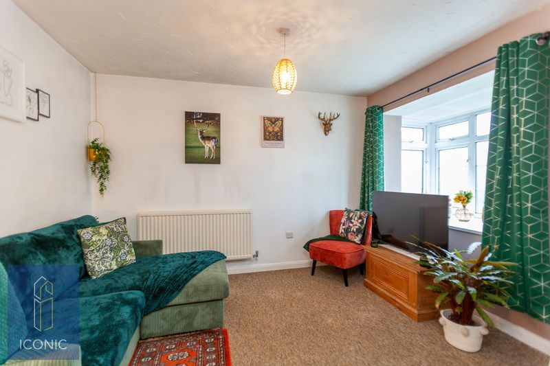 Property photo 3 of 9 Photo 1