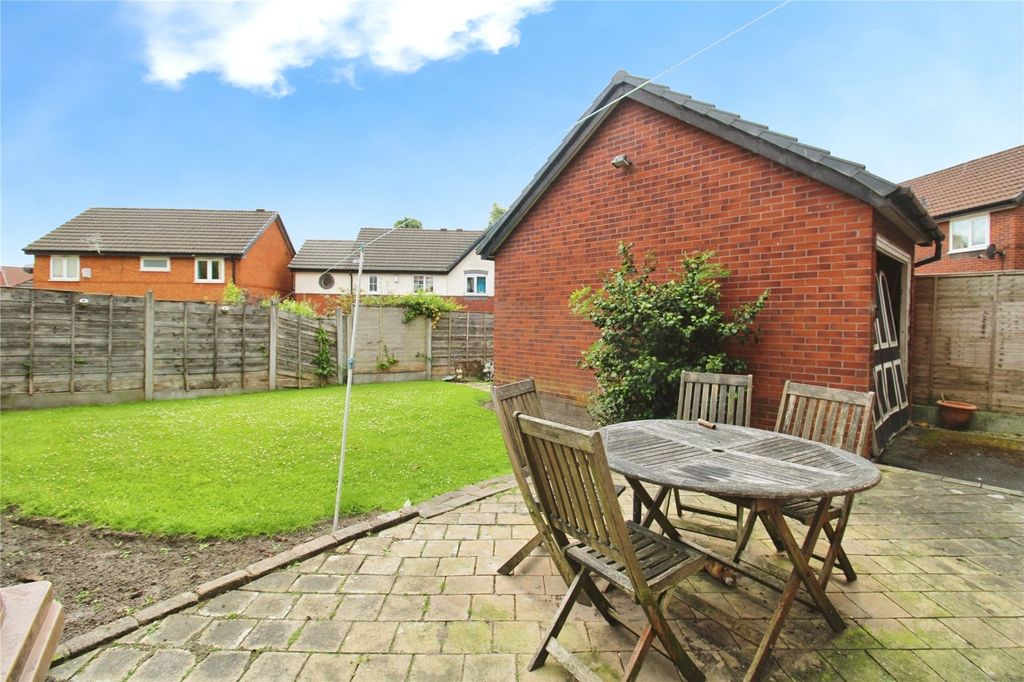 Property photo 2 of 15 Picture No. 16