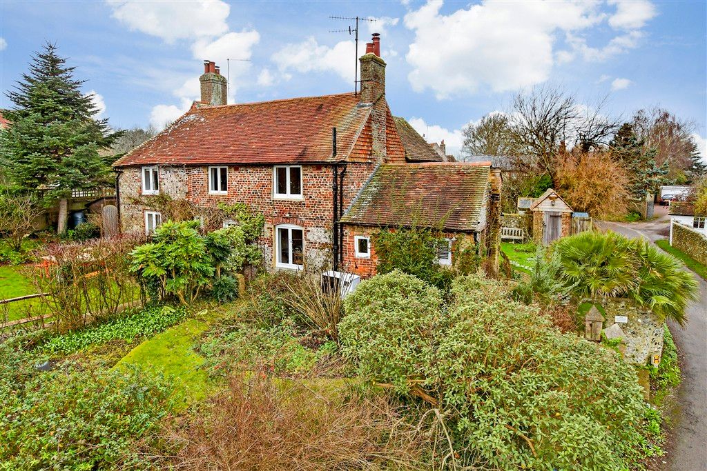 Property photo 1 of 19 External (Brochure)