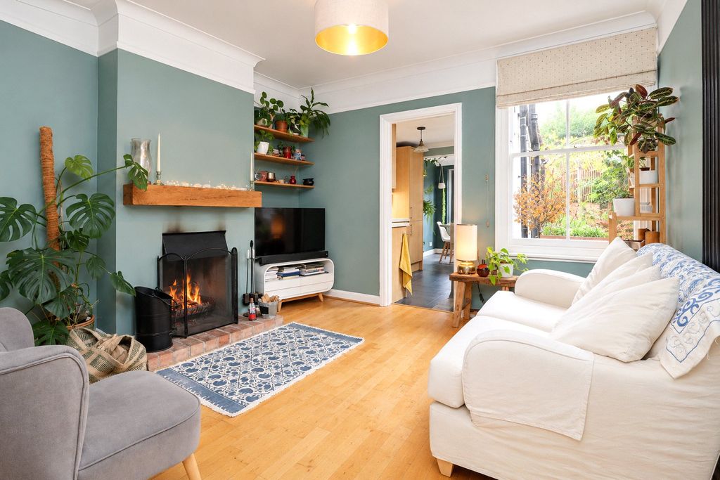 Property photo 2 of 15 Picture No. 05