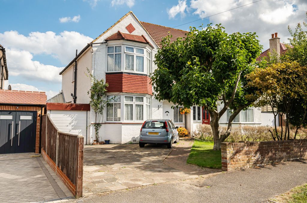 Property photo 1 of 21