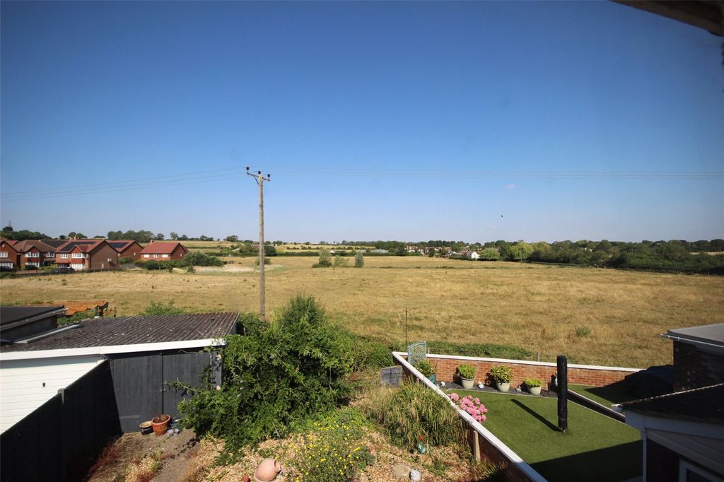 Property photo 2 of 16 Picture No. 12
