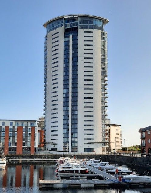 Property photo 3 of 12