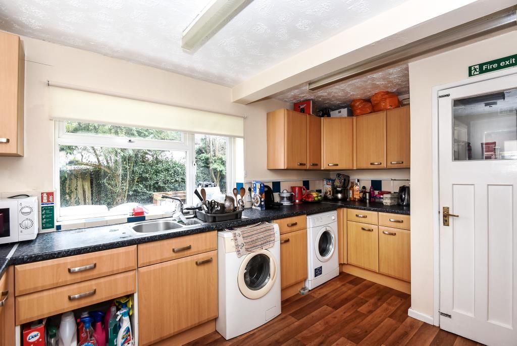 Property photo 2 of 6 Kitchen View 2