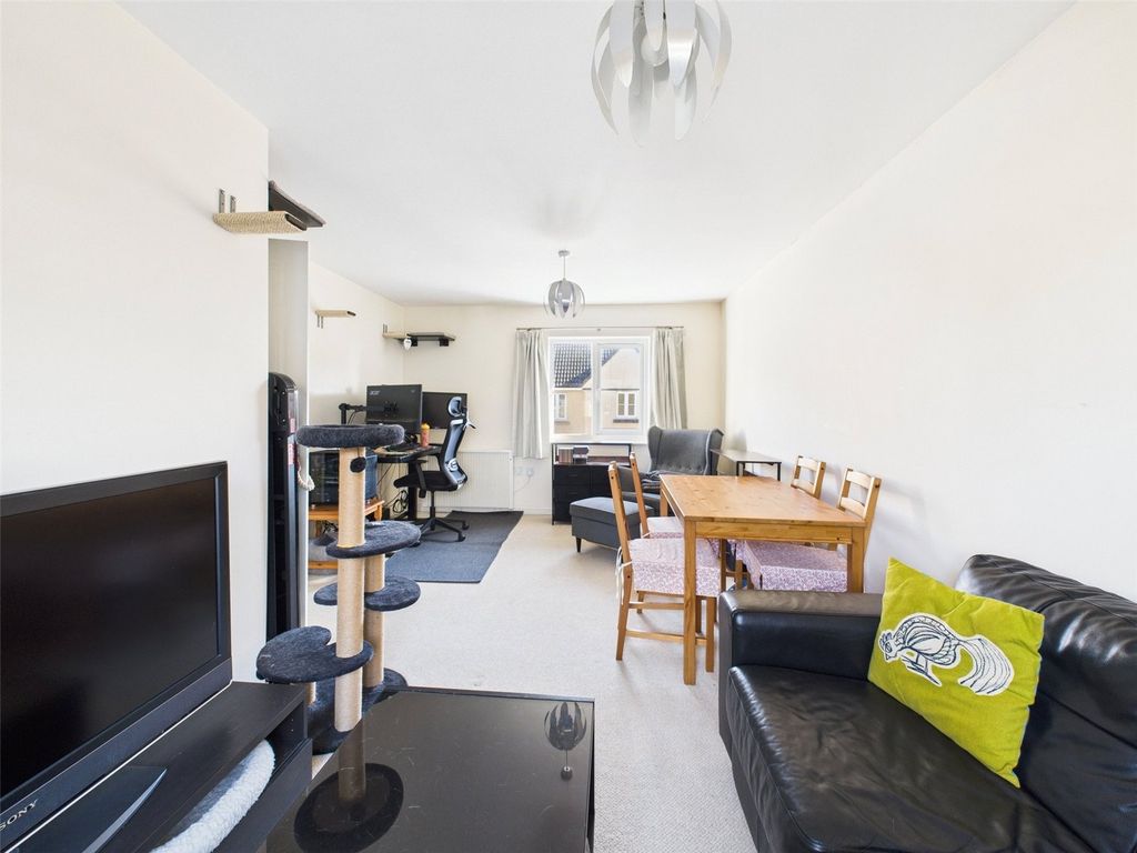 Property photo 2 of 10 Picture No. 14