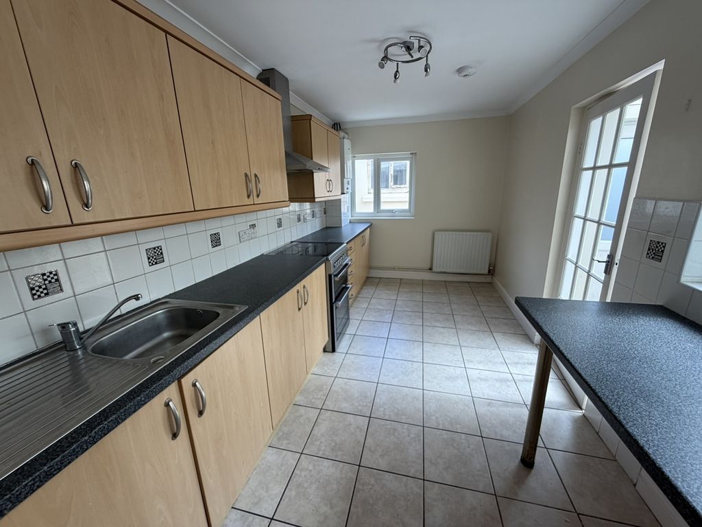 Property photo 2 of 13 Not Specified