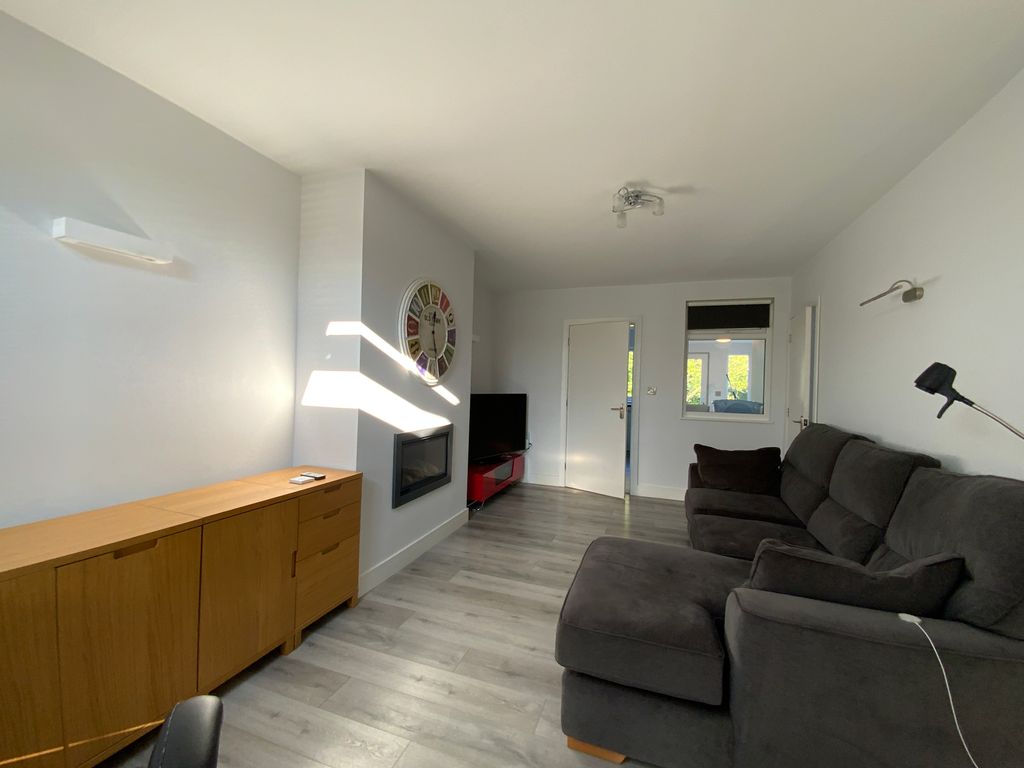 Property photo 3 of 12 Img_1078
