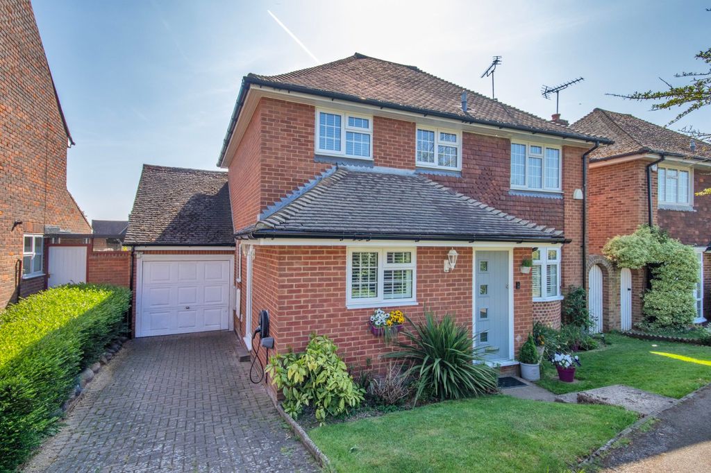 Property photo 1 of 15 External