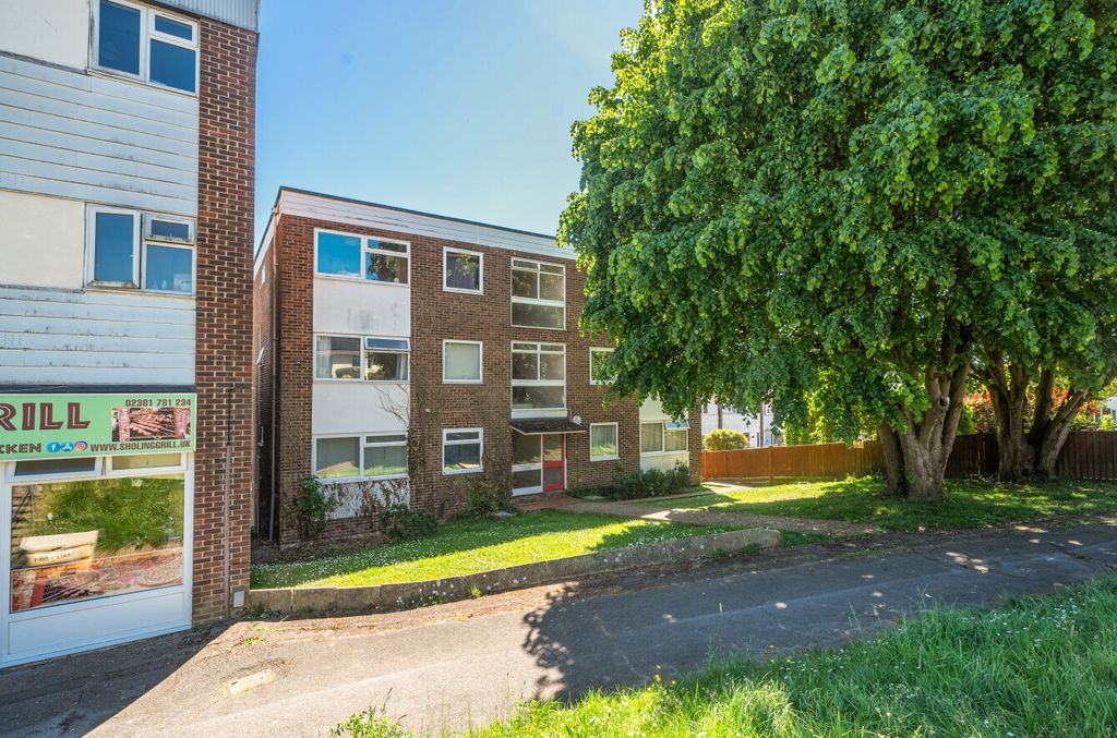 Property photo 1 of 12 1446294-24-69Ebad...