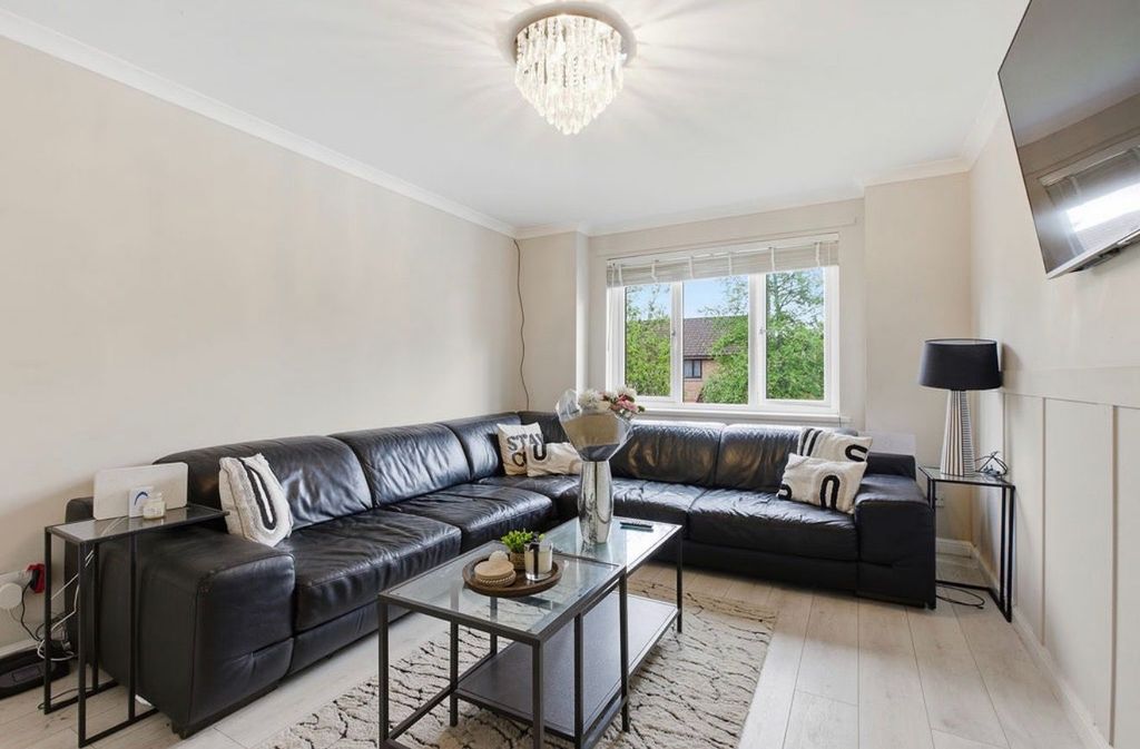Additional image 4 of 2 bed flat for saleHunter Gardens, Bonnybridge FK4