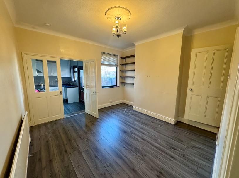 Property photo 3 of 7 Dining Room