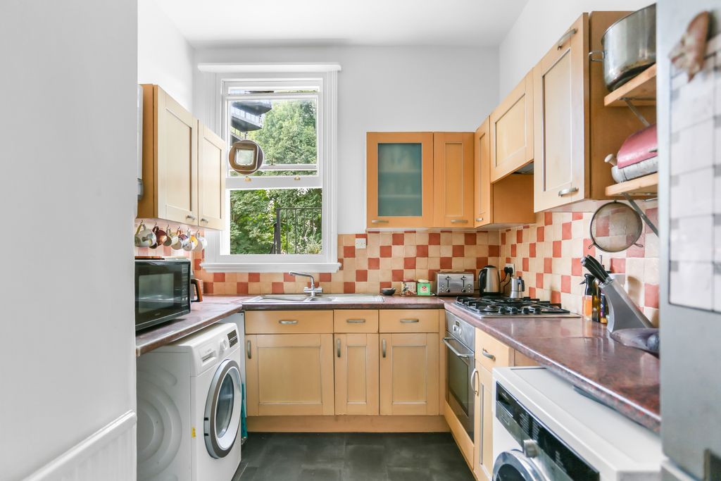 Property photo 3 of 25 296A54932