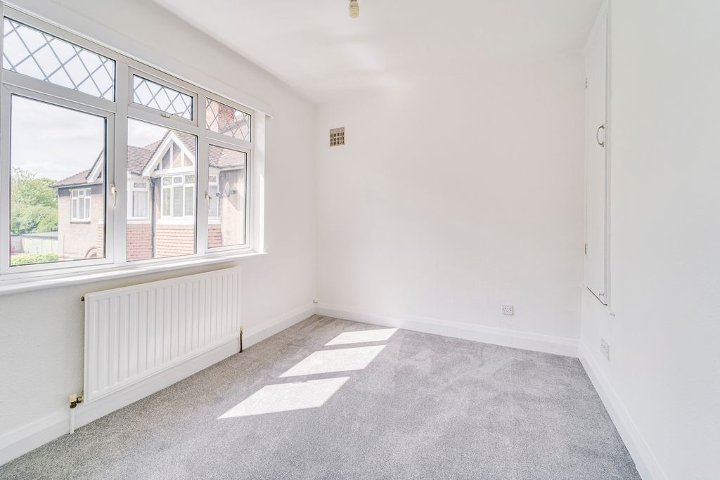 Property photo 3 of 7 Ndb00223_Enfused