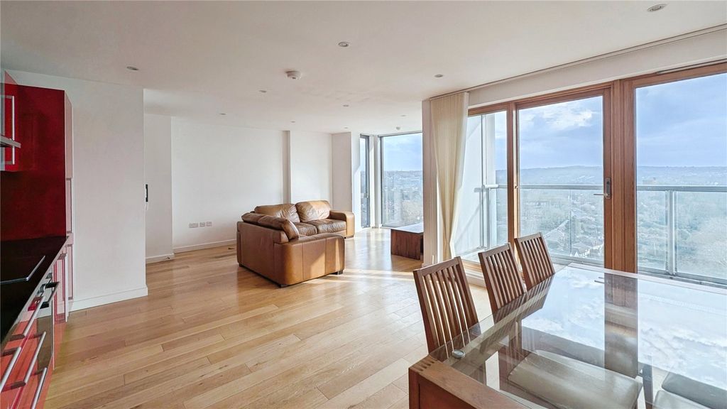 Property photo 1 of 20 Reception Room