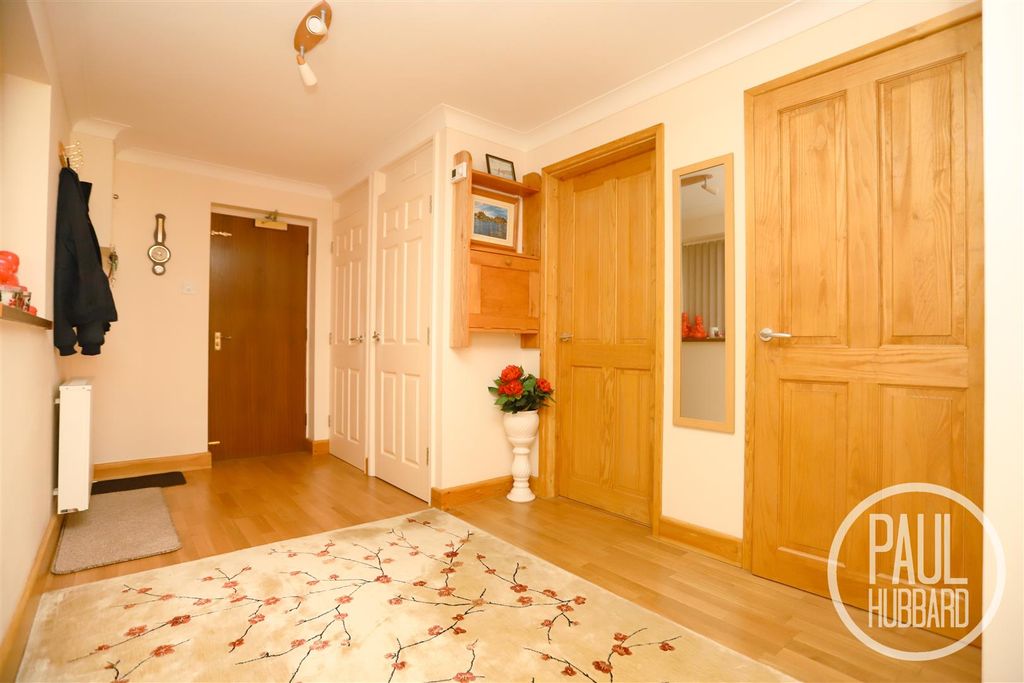 Property photo 3 of 18 Img_9788-2.Jpg