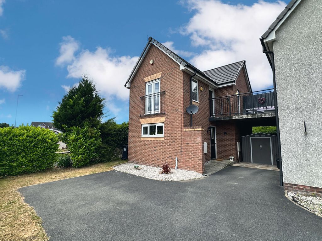 Property photo 1 of 18 1