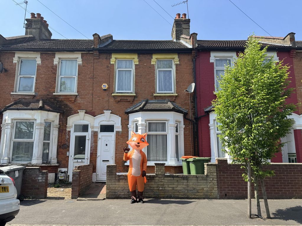 Property photo 2 of 13