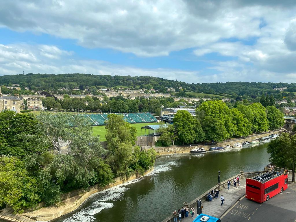 Property photo 3 of 24 Views Directly Out Onto The Rec And Pulteney Weir