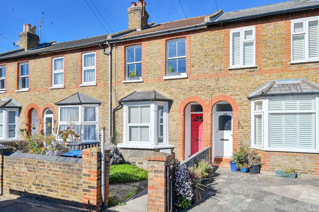 Property photo 1 of 7