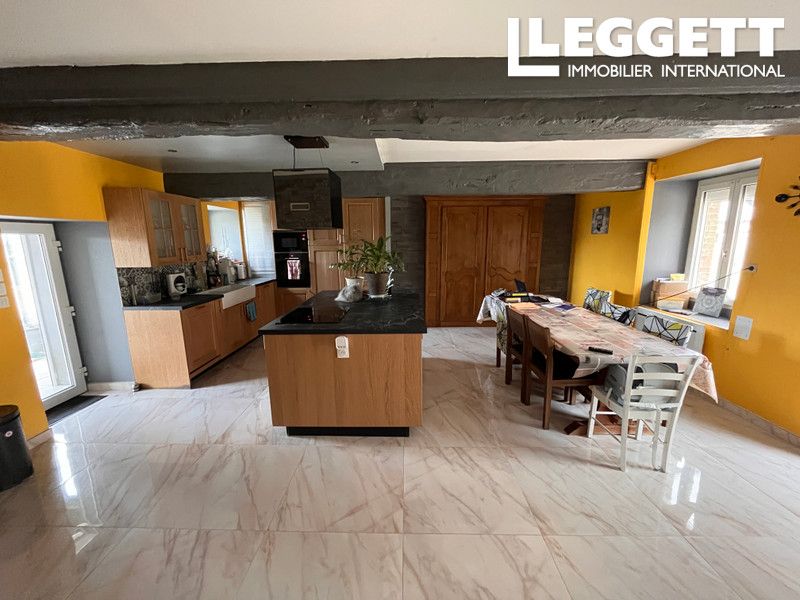 Property photo 3 of 10