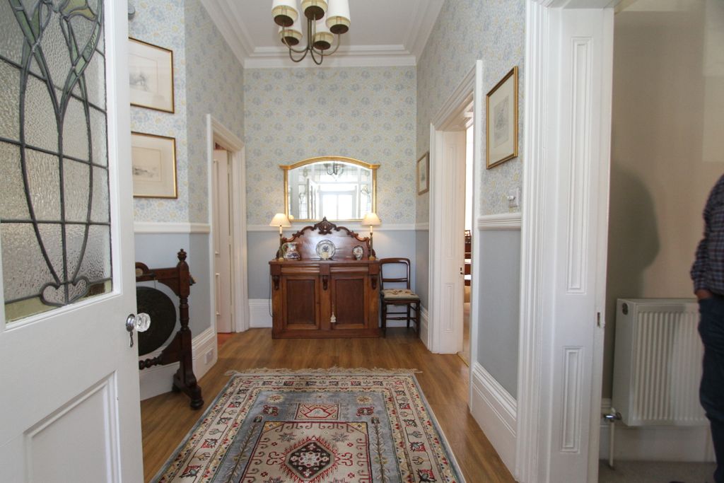 Additional image 6 of 2 bed flat for saleSilverdale Road, Eastbourne BN20