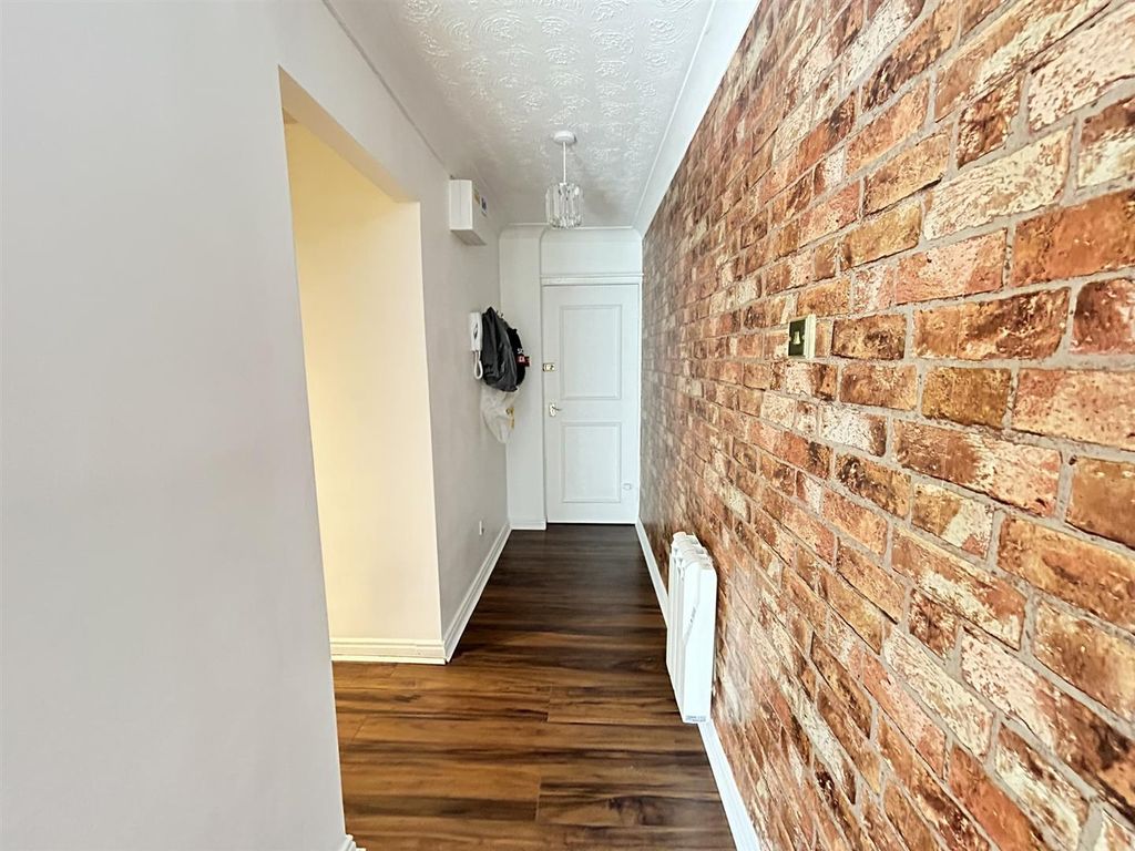 Property photo 3 of 8 Geitp1Jmi0W1Z5Ag3Xmosg.Jpg