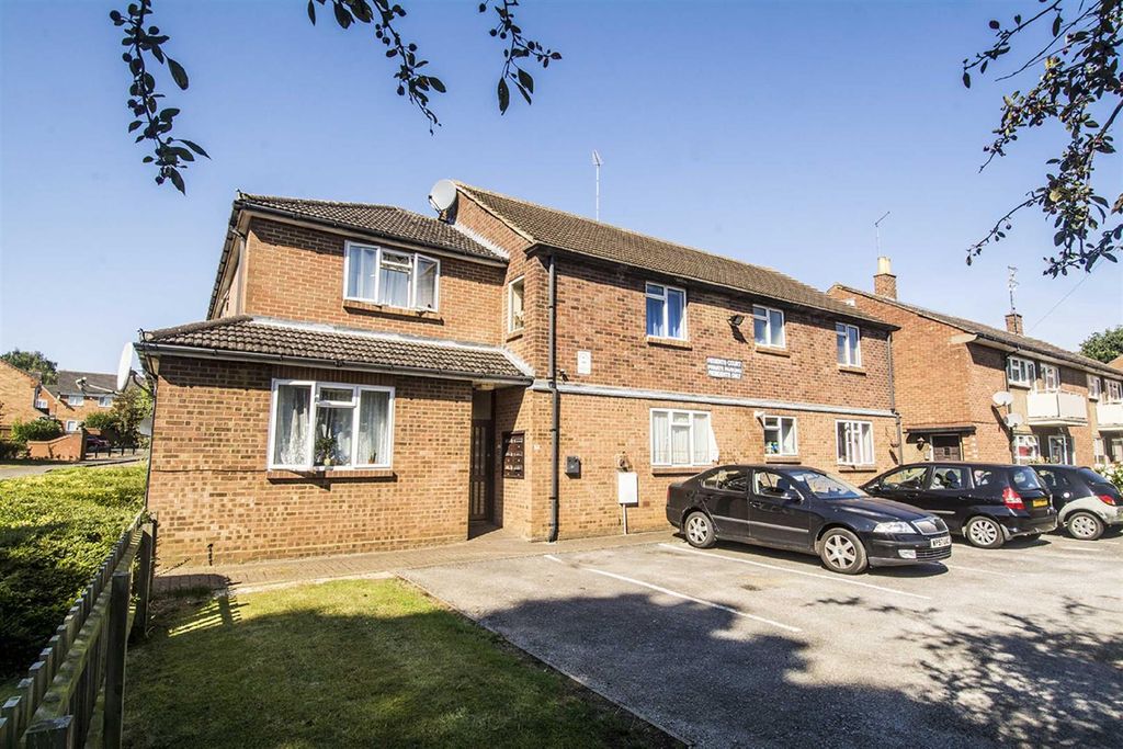 Property photo 1 of 9