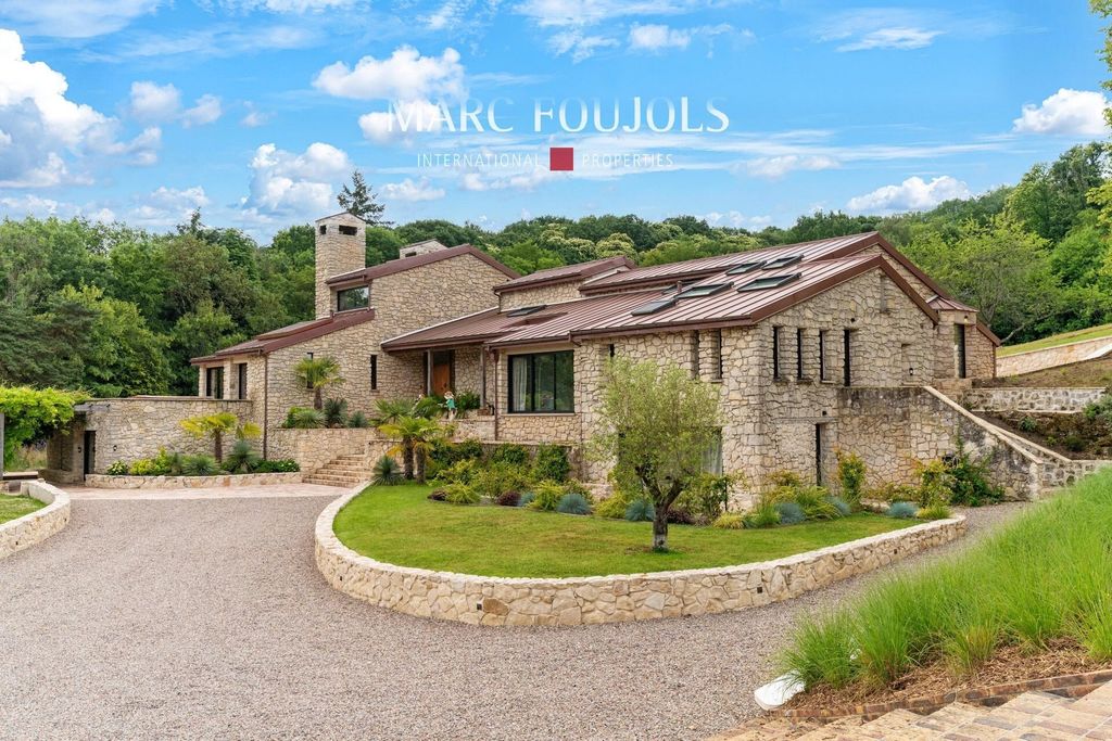 Property photo 1 of 38 Exceptional Stone-Built Property With Outbuilding And Pool