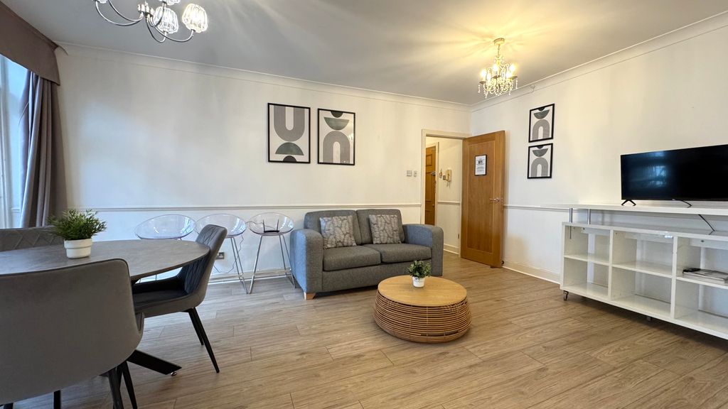 Property photo 1 of 30