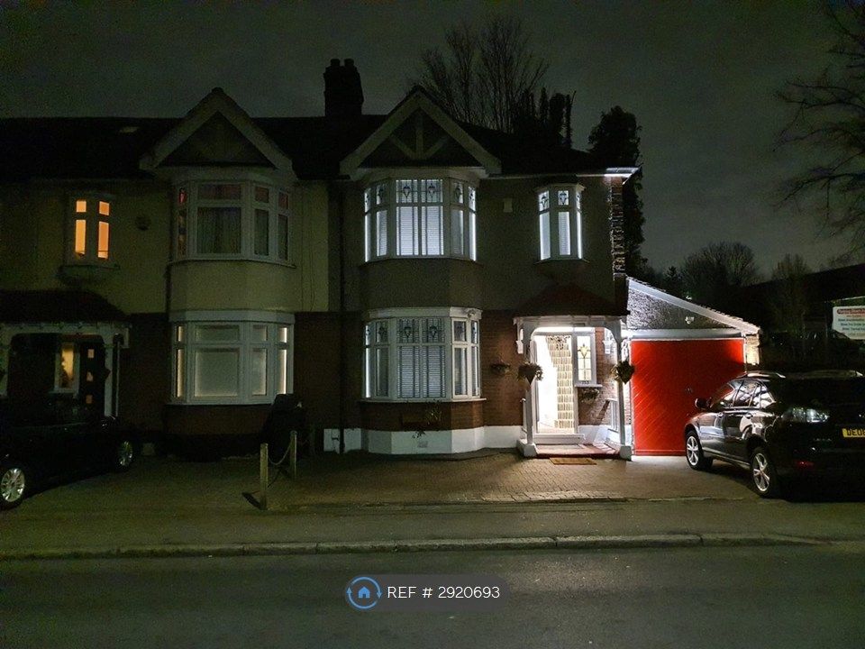 Property photo 2 of 25