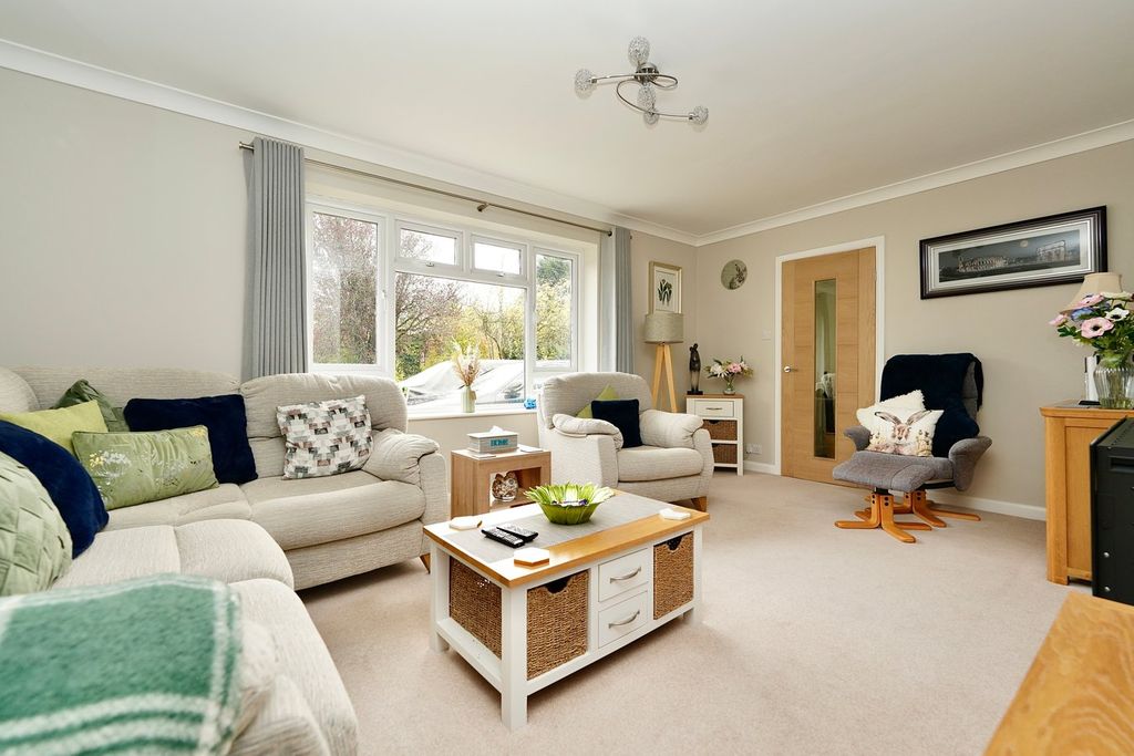 Property photo 3 of 24