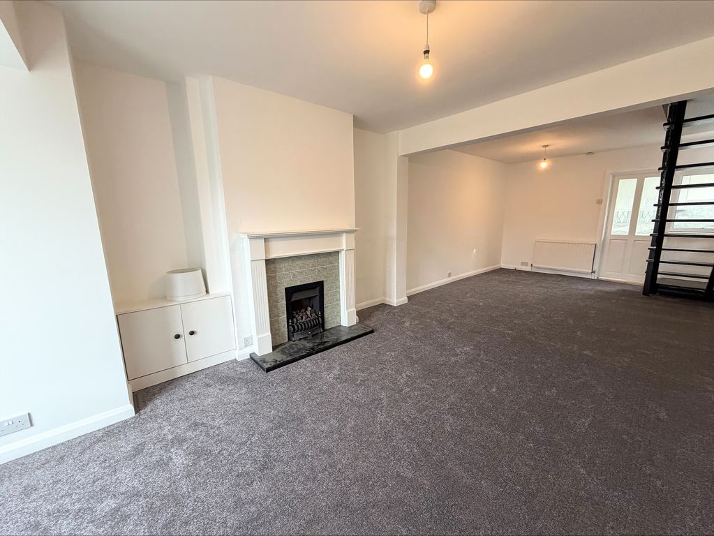 Property photo 3 of 12 Photo 12