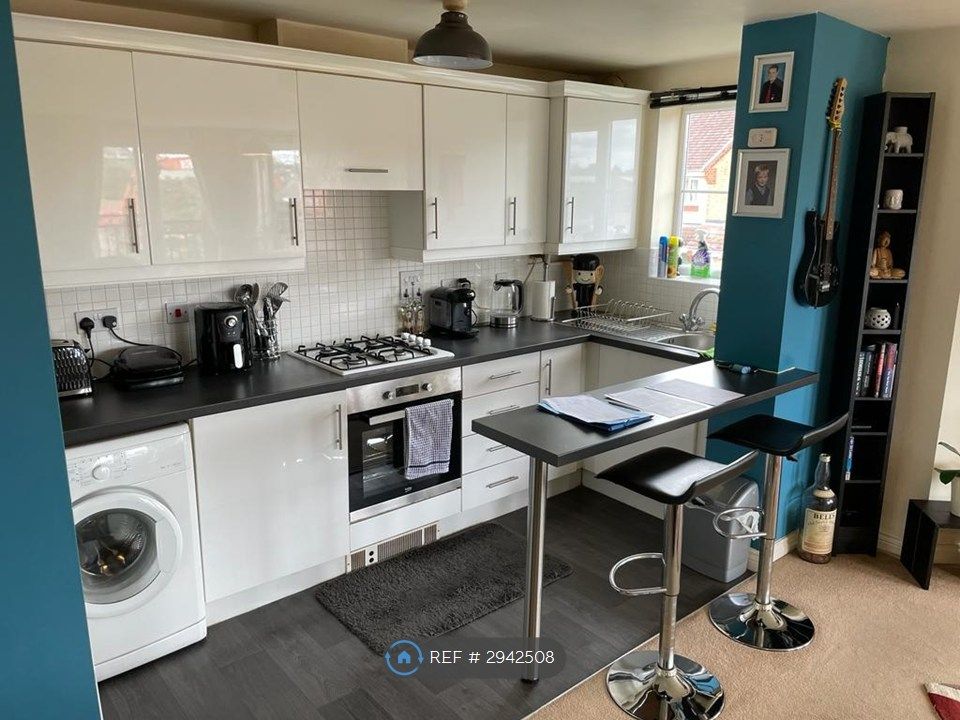 Property photo 3 of 13