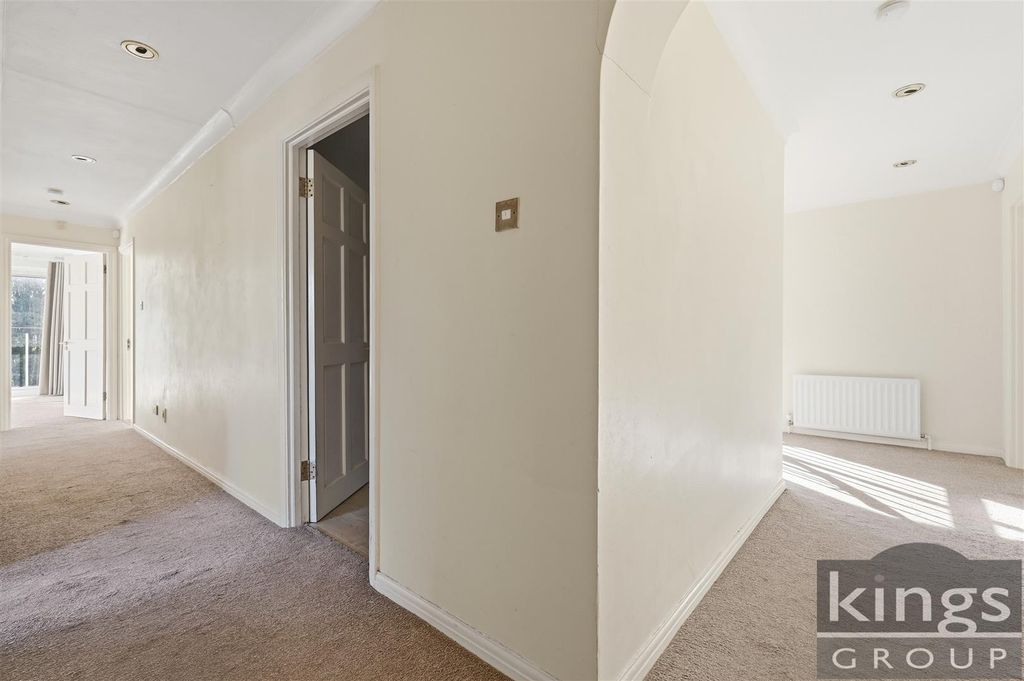 Additional image 29 of 6 bed detached house for saleHarlow Common, Harlow CM17