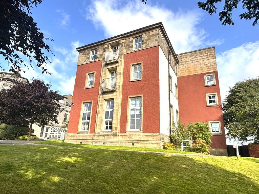 Property photo 1 of 25