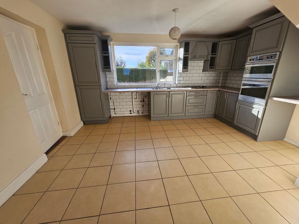 Property photo 3 of 11 Photograph