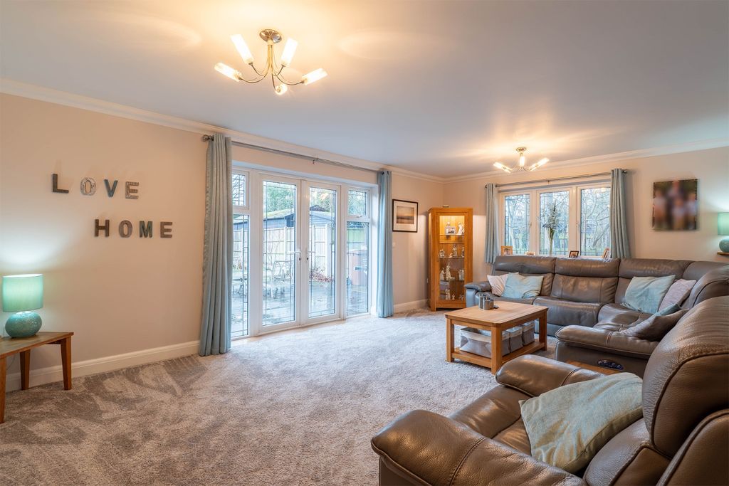 Property photo 2 of 32 2023515