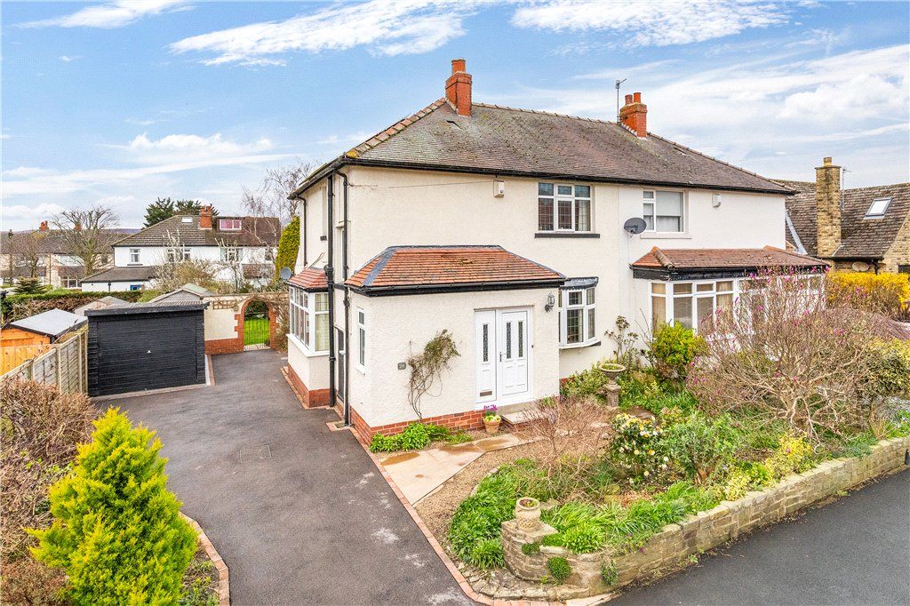 Property photo 1 of 18 Front